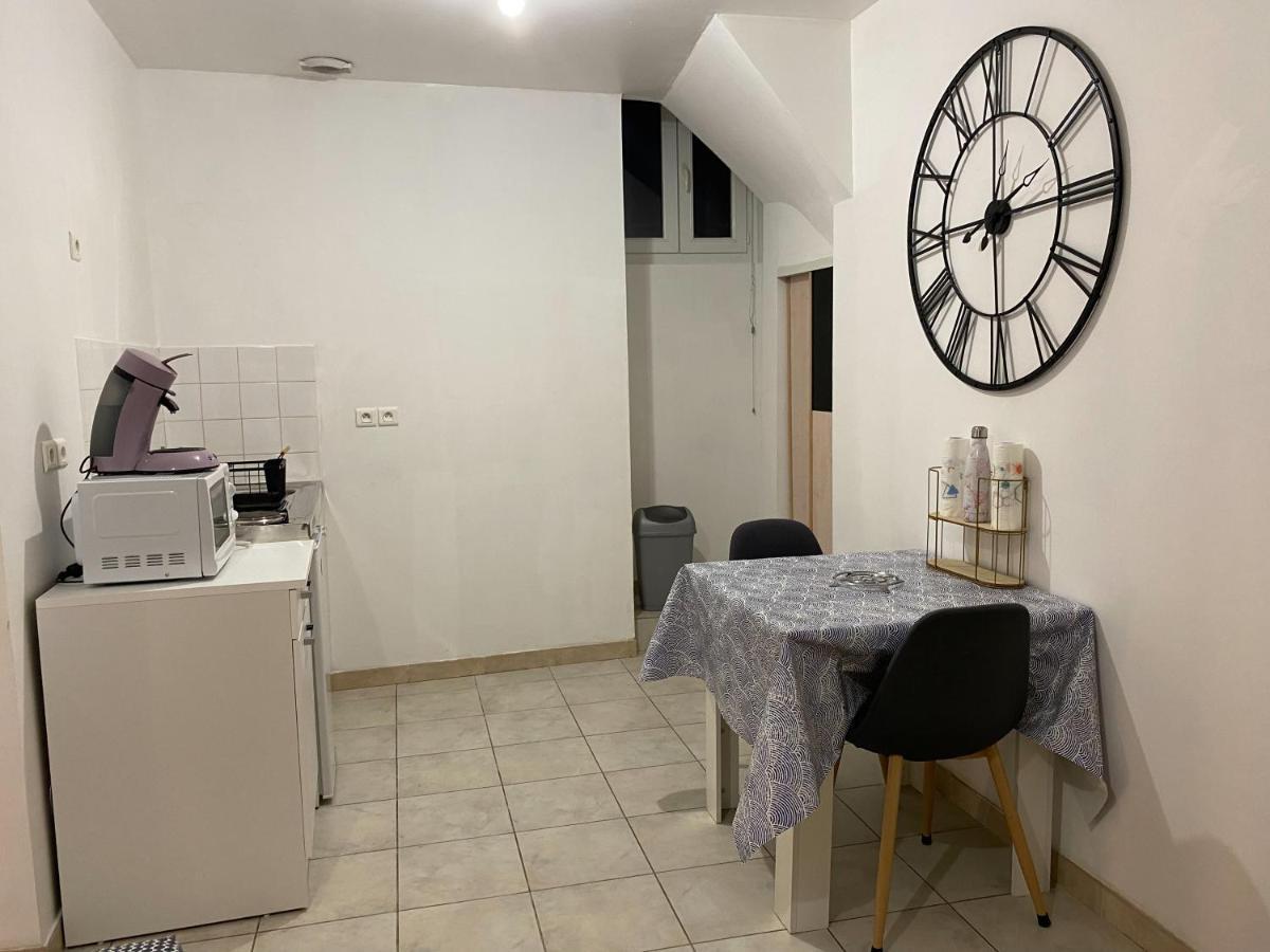 Studio Chaleureux Centre Ville Excideuil Buitenkant foto